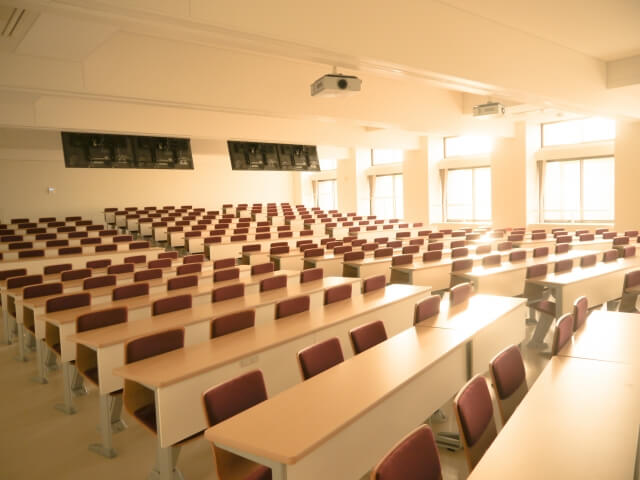 社会学部って何でもできるの？