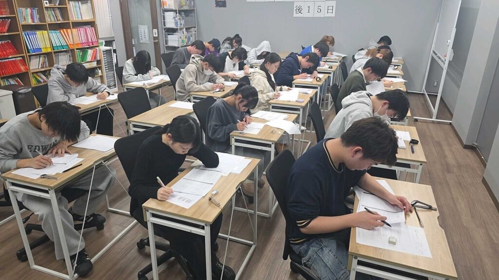 本日過去問模試が行われました！！