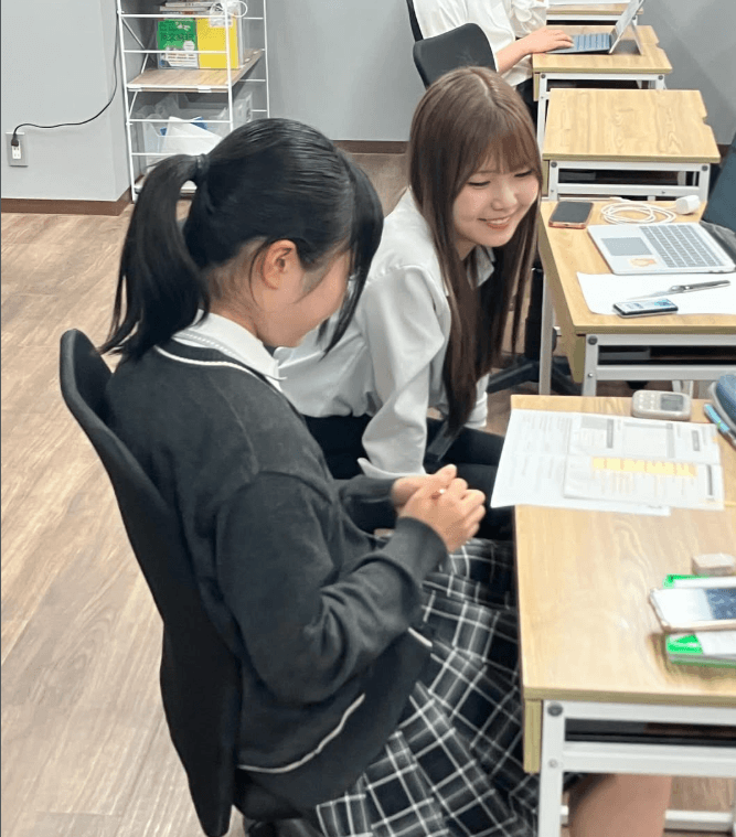 新人講師のゼミを見学しました。