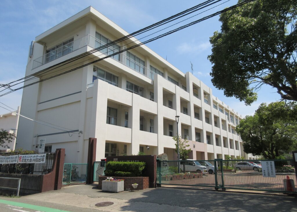 【2025年最新版】鳴尾高校：関関同立に受かるのは当たり前？最新データで徹底検証！